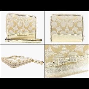 Coach Signature Bow Zip Around Wallet in Gold, NWT
